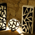 Svíčka ručně řezaná, vzor trojúhelíčky