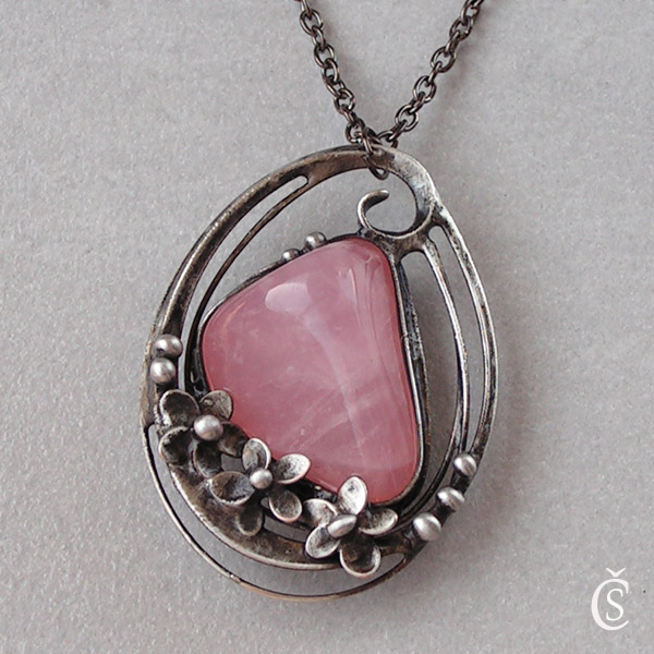 Růženínový s kvítky