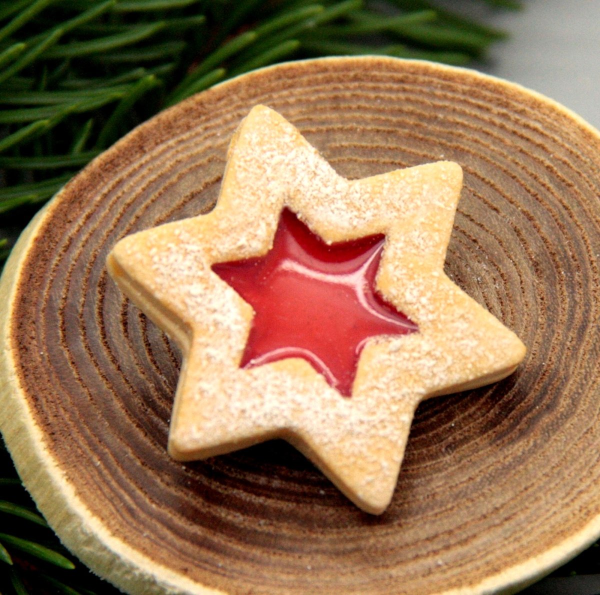 linecké .. brož 3,5 cm