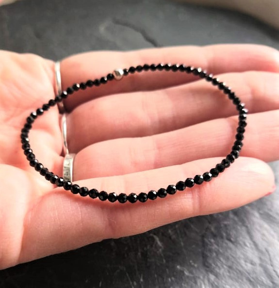 Náramek*skoryl*černý turmalín*broušený*0,2 cm