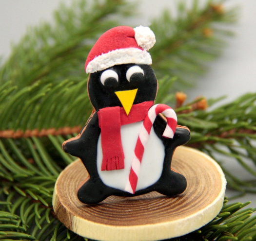 perníková brož s barevnou polevou ... tučňák ..  5 cm