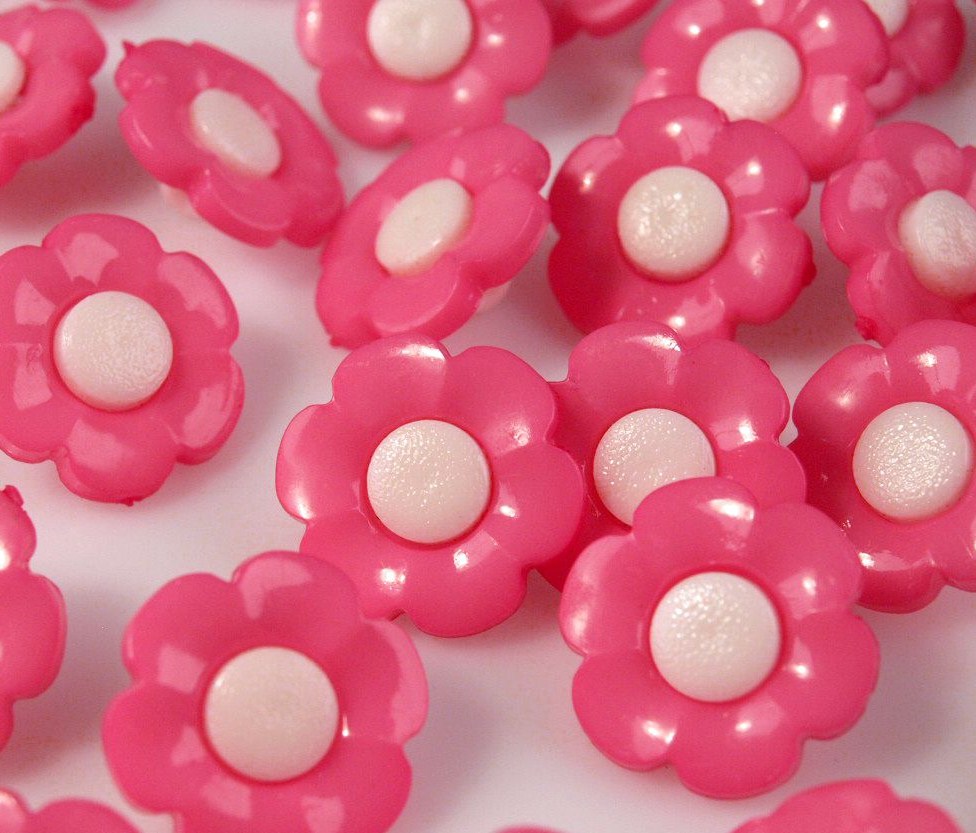 Plastové knoflíky - 5 kusů.