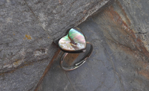 Ocelový prstýnek z abalone shell perletě, univerzální velikost