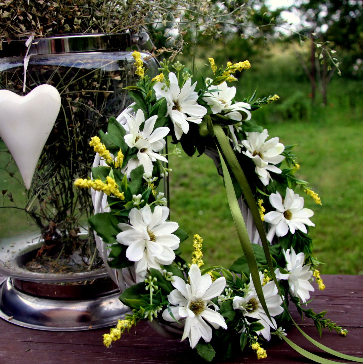 Slečna Daisy_věnec na dveře plný kopretin