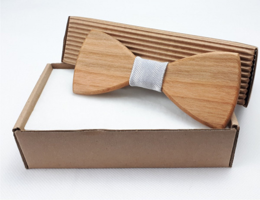 Dřevěný motýlek dub - stříbrný