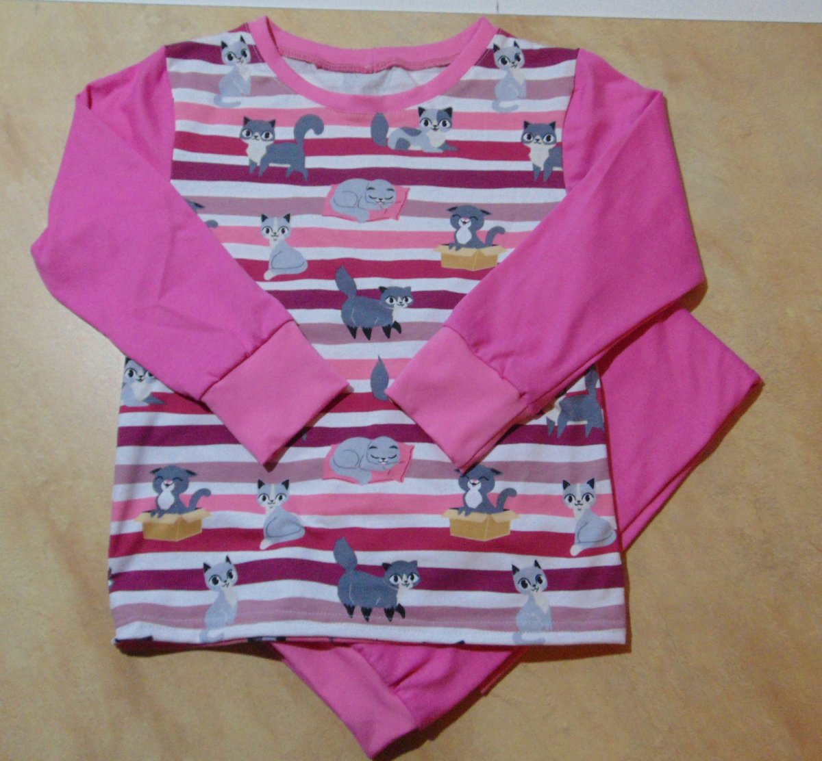 Dětské pyžamo - kočičky (bavlna)