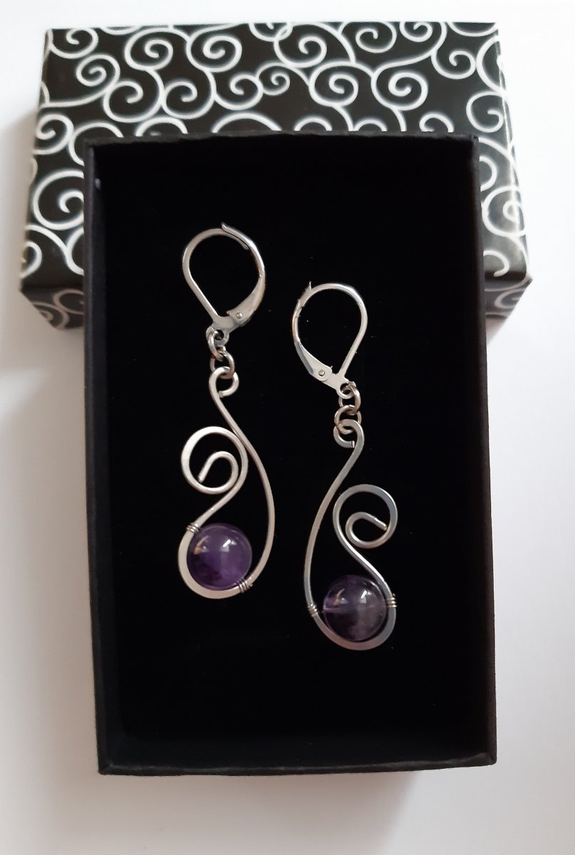 Náušnice - AMETYST - chirurgická ocel