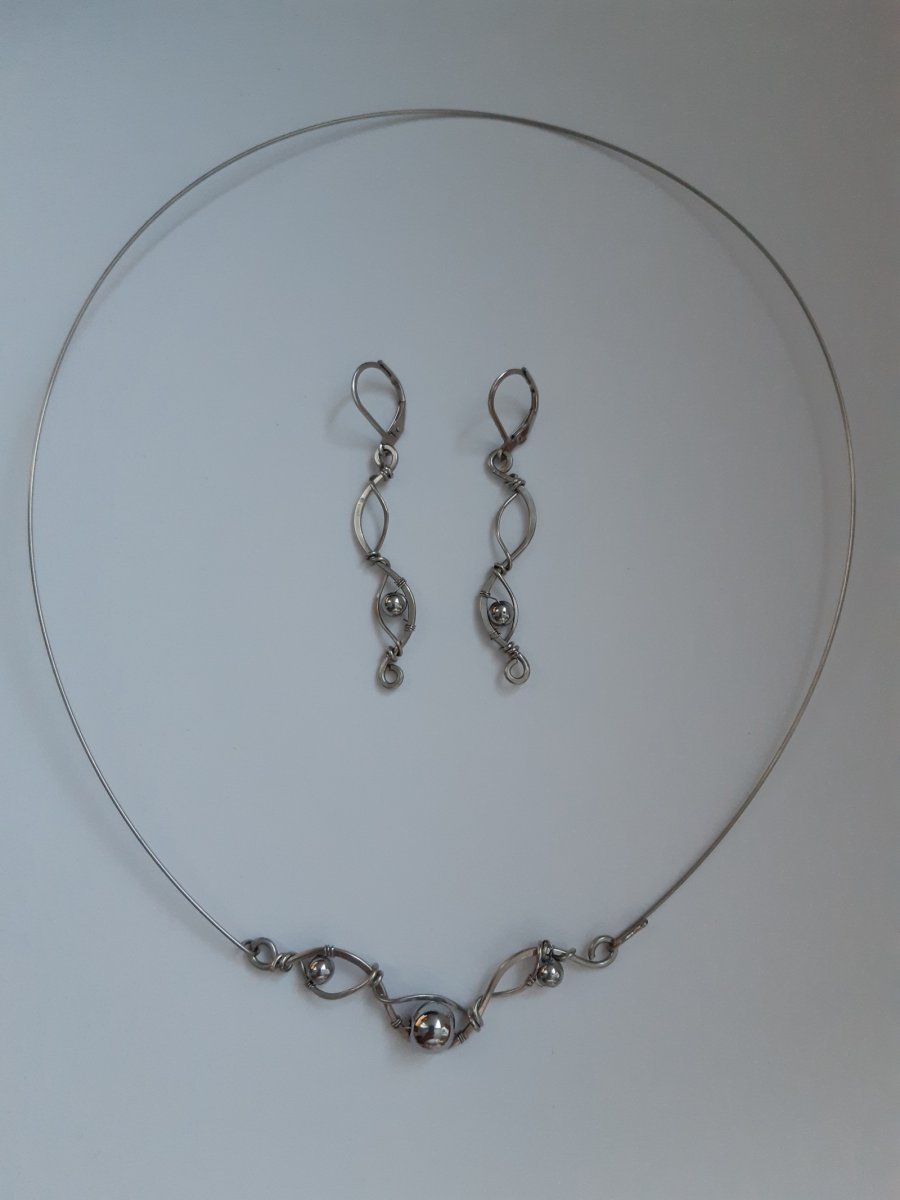 Elegantní sada - náušnice - náhrdelník - hematit