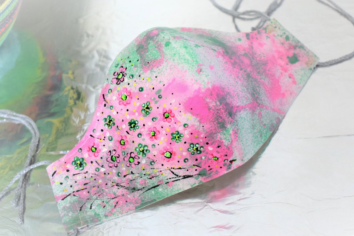 Ručně barvená a malovaná rouška 0038