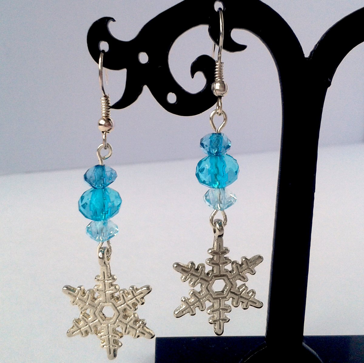 aiv1139	Náušnice Vločky  