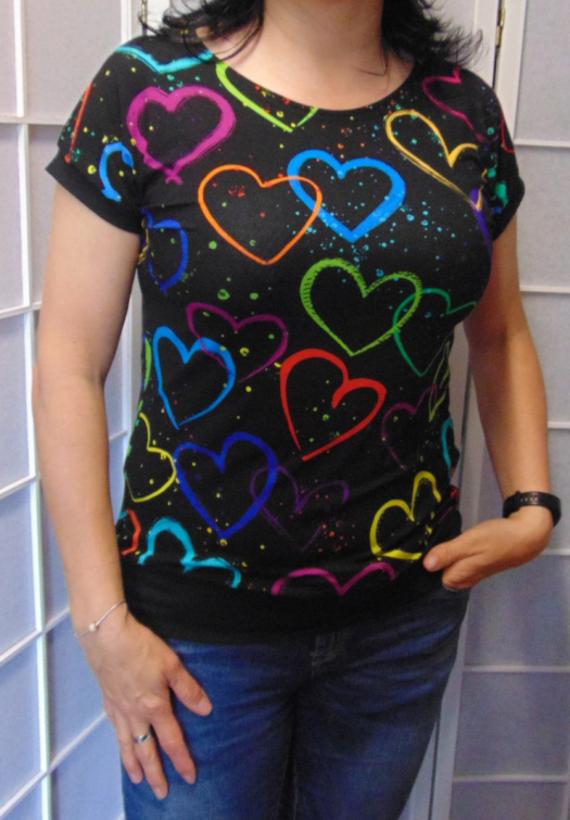 Tričko barevná srdce XS - XXXL