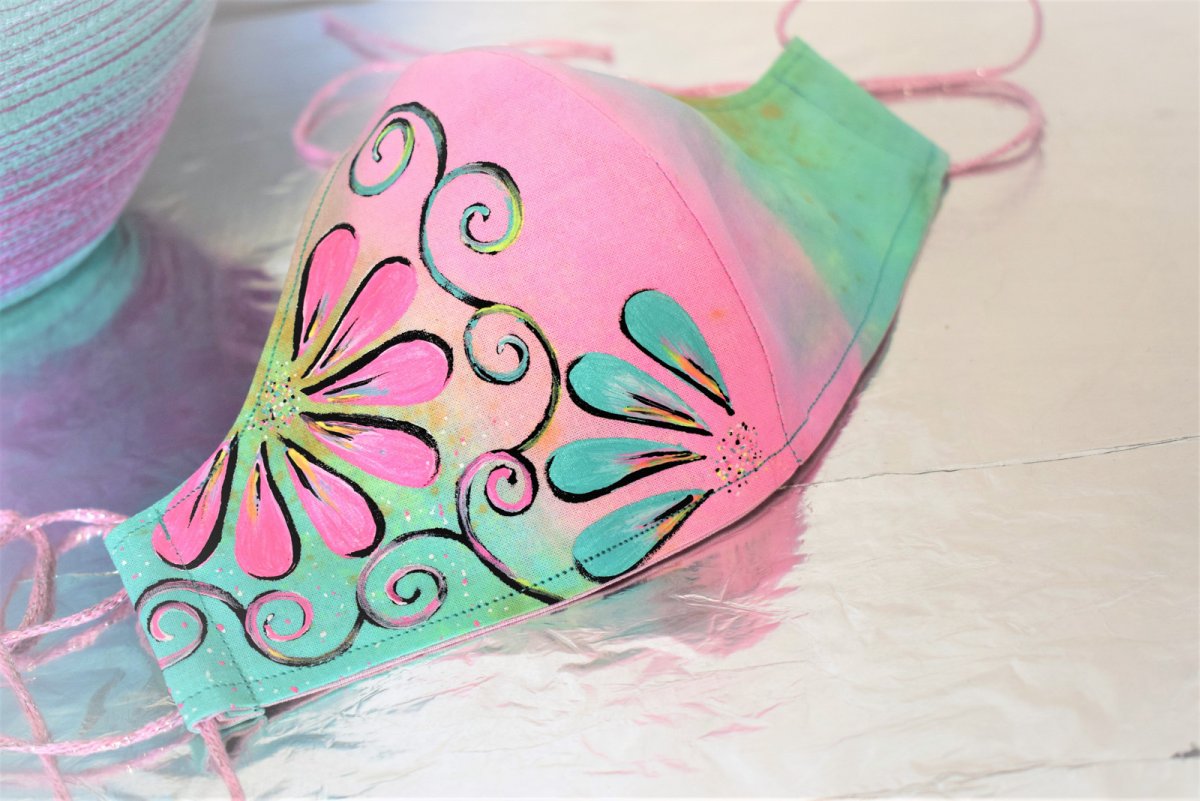 Ručně barvená a malovaná rouška 0150