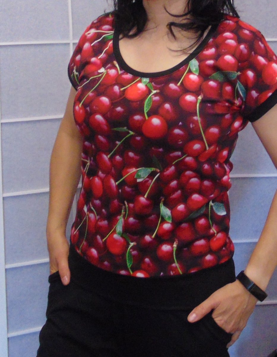 Tričko - třešně (bavlna)