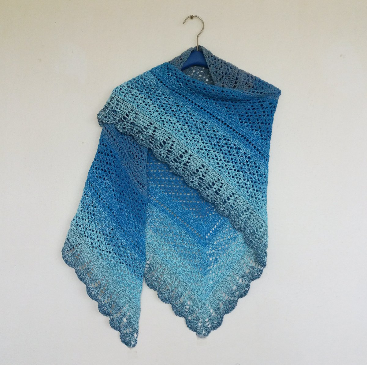 Háčkovaný šátek...ERIGENEIA...z duhového klubíčka...