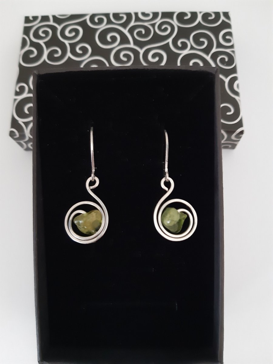 Náušnice - Olivín - chirurgická ocel