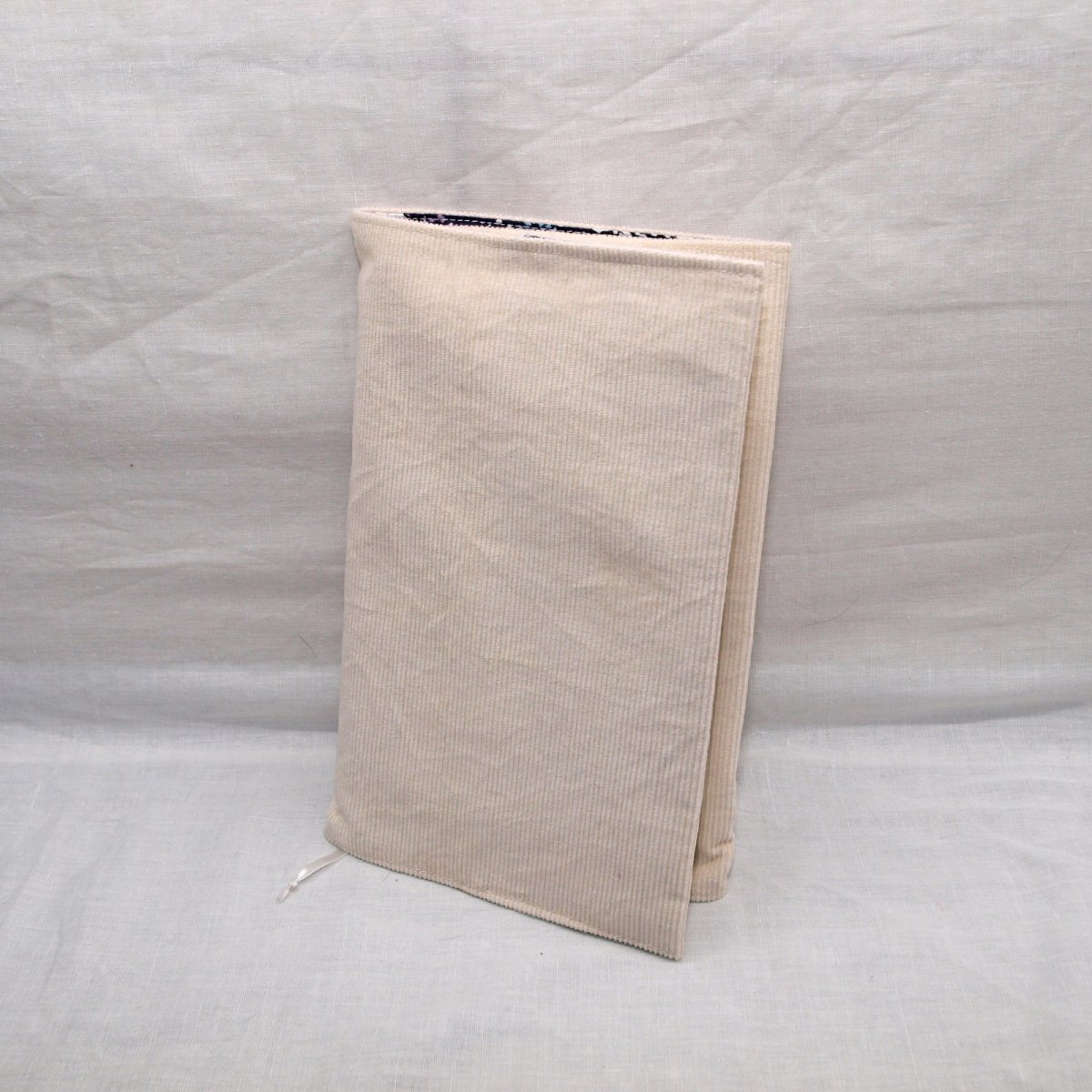 Obal na knihu - Jednoduchý béžový