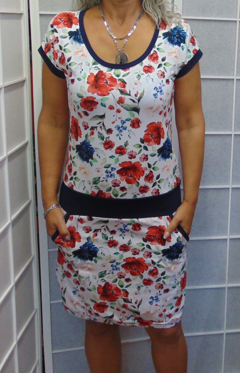 Šaty - květy na bílé (bavlna)