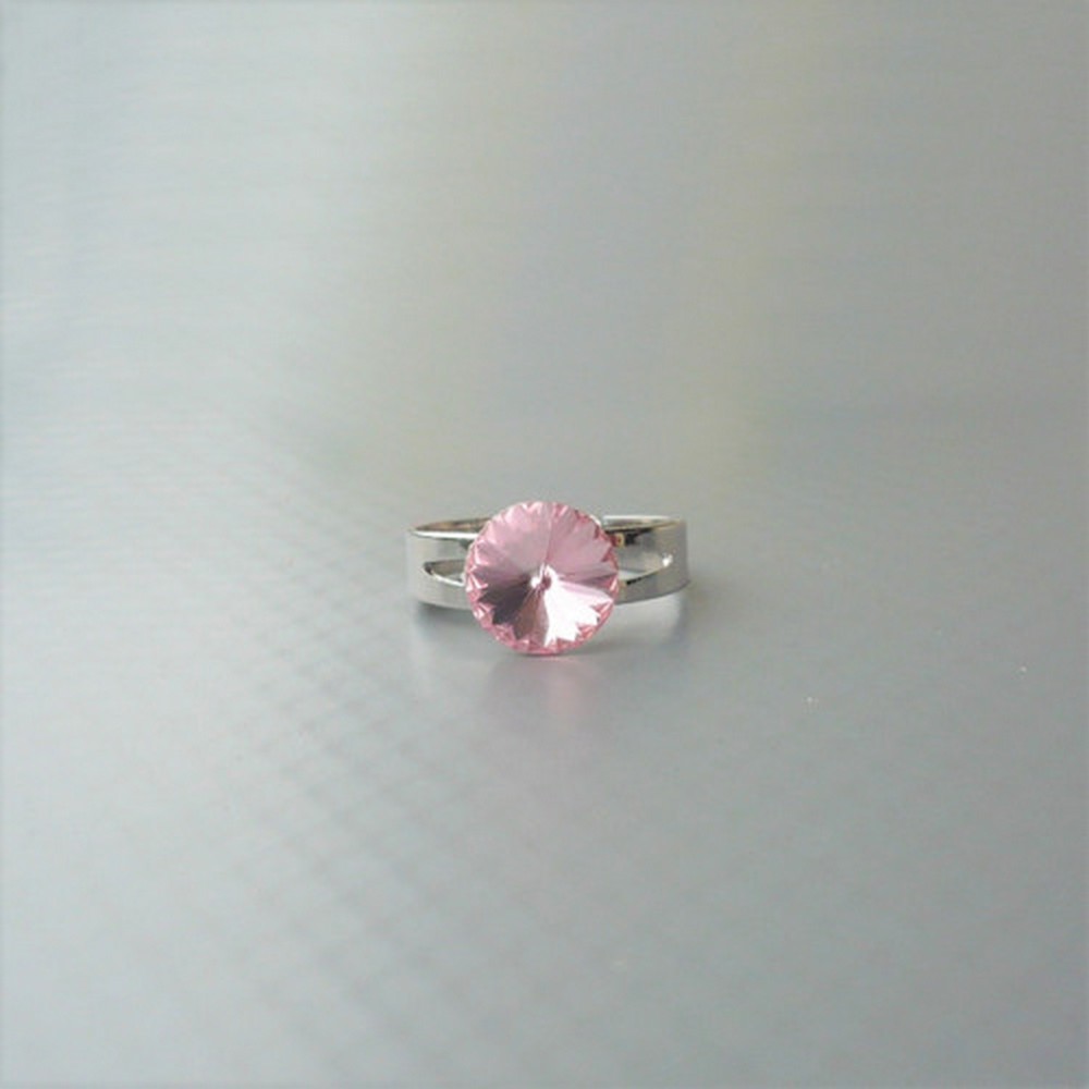 Light rose Swarovski prstýnek antialergický
