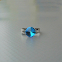 Crystal bermuda blue Swarovski antialer. prstýnek
