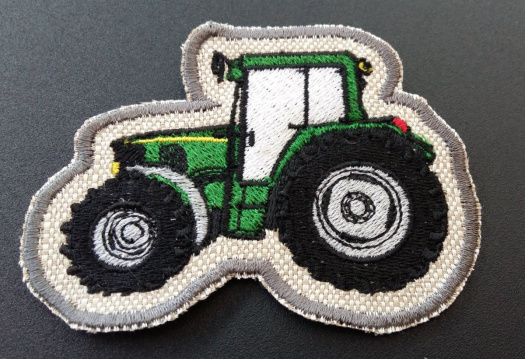 Zelený traktor