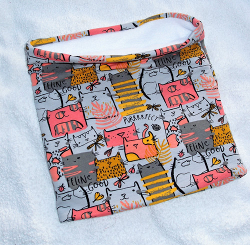 NÁKRČNÍK KOČIČÍ - dětský nákrčník