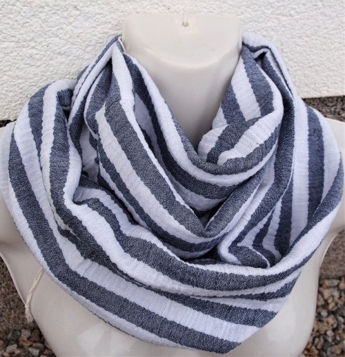 PRUHOVANÝ - šála,tunel