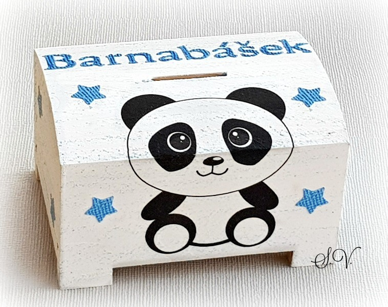 pokladnička se jménem na přání panda a modré hvězdy