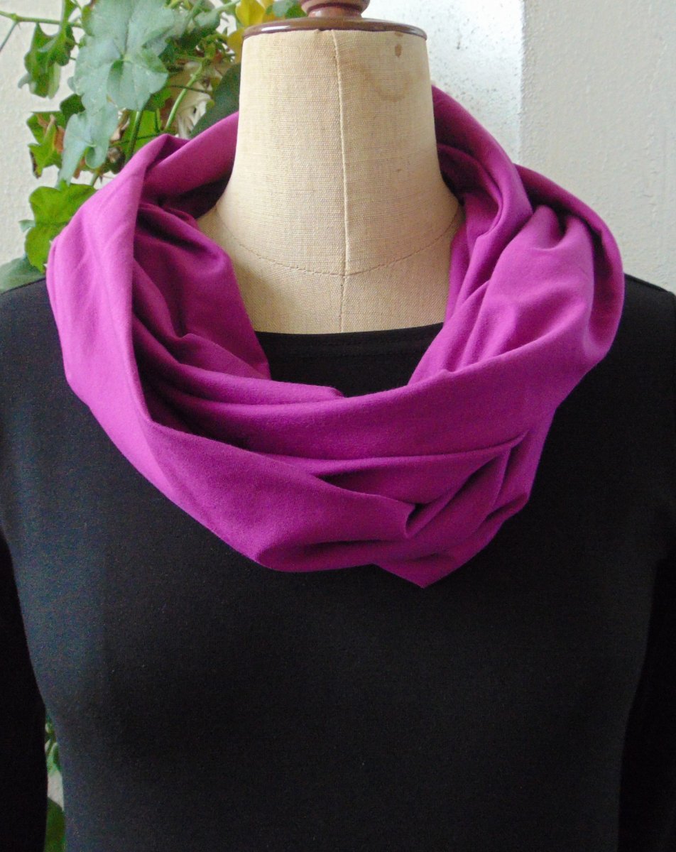 Tunel - barva ostružinová