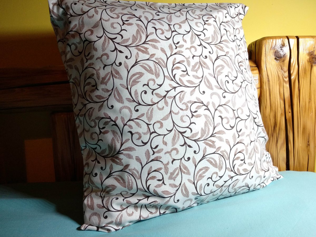 Povlak na polštář větvičky 40 x 40 cm