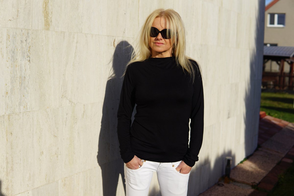 Tričko ke krku - 30 barev