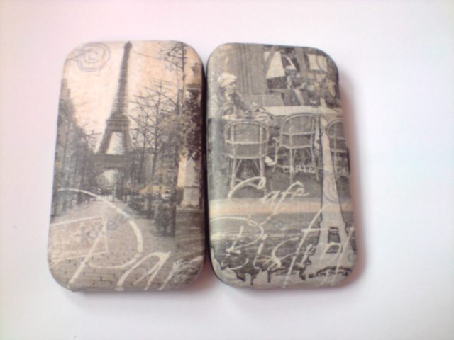 Manikúra retro Paříž     