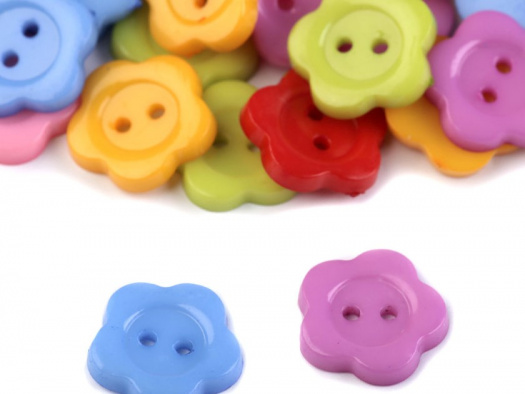 Knoflík plastový květ 13,6 mm (15ks)