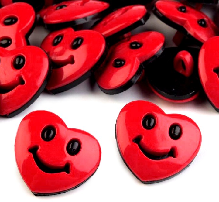 Plastové knoflíky.