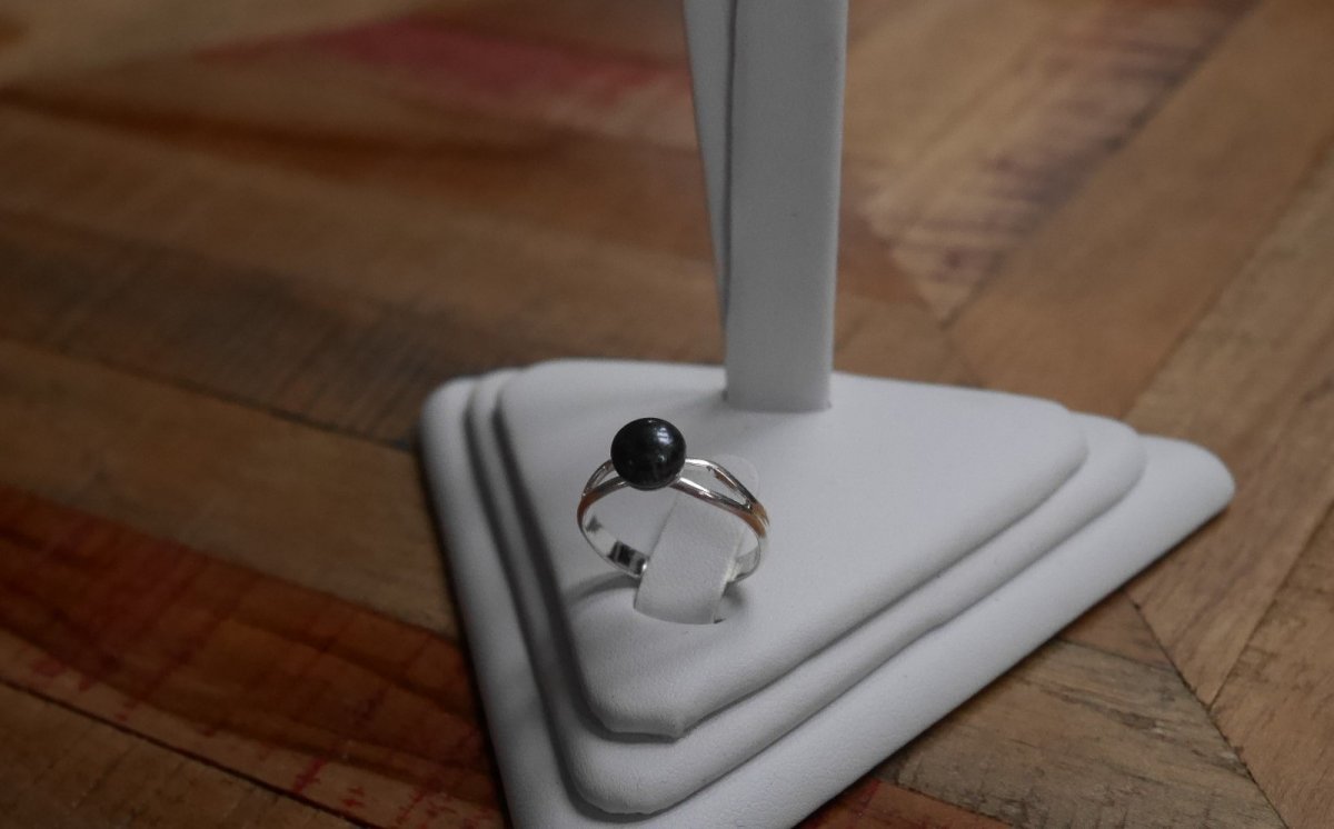 Prstýnek s modrou říční perlou, univerzální velikost