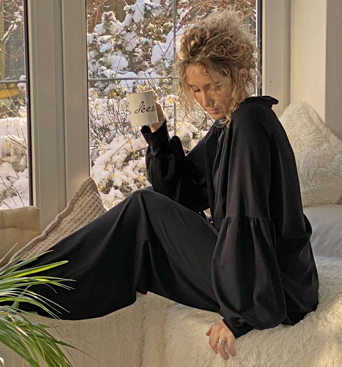 Černá oversize mikina