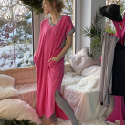 Dlouhé růžovo šedé šaty s véčkem