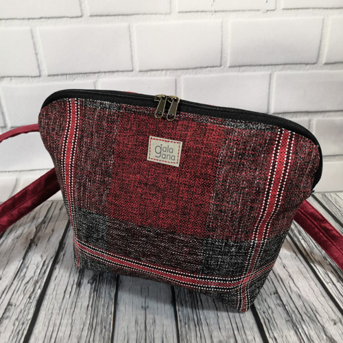 Kabelka kostka červená