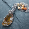 Jantar, karneol, topaz...