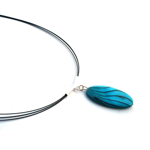 Perleťový náhrdelník - tyrkysový proužkatý ovál