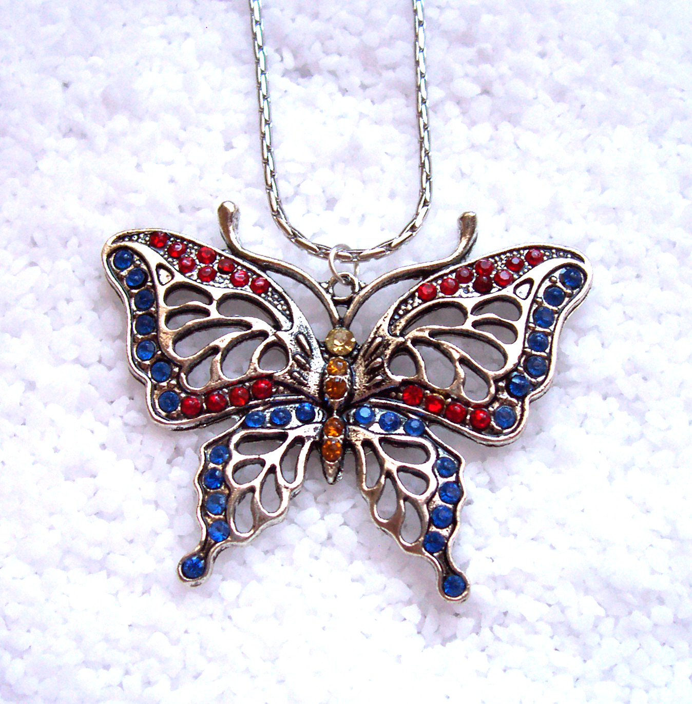 Náhrdelník s motýlem