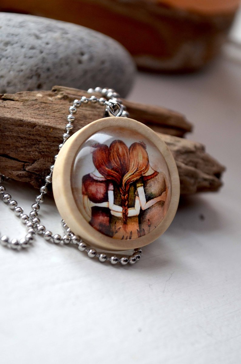 Tři sestry ve dřevě....