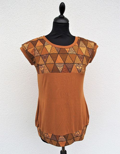 MANDALY V OKRU (M) - dámské tričko