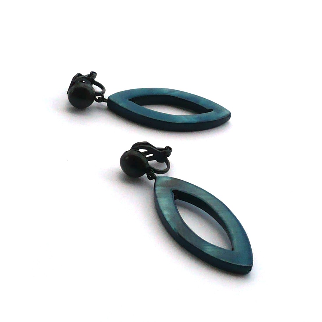 Indigo perleťové klipsy - lodička