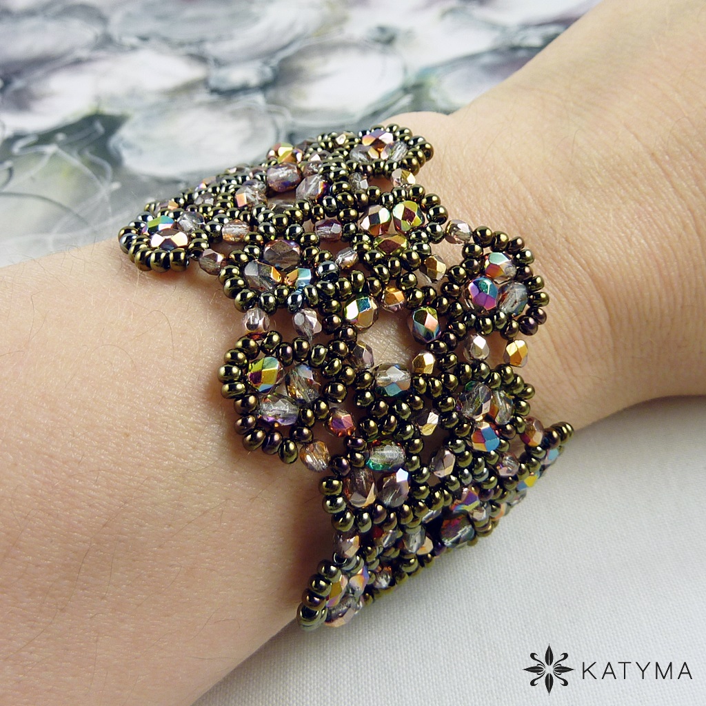 Náramek krajka duhová ve zlatohnědé