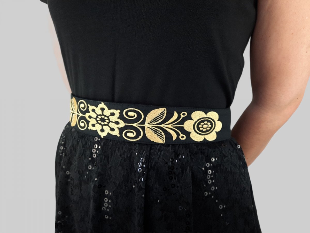 Vyšívaný Dámský Opasek Zlatý