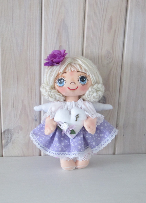 Panenka Andělka pro štěstí do fialkova