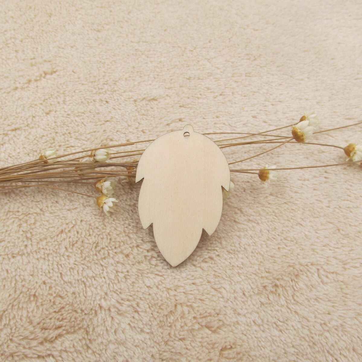 Dřevěné výřezy - listy