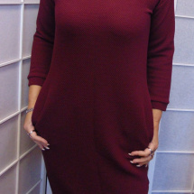 Šaty s kapsami - látka s 3D efektem - barva vínová, velikost L - SLEVA 30%