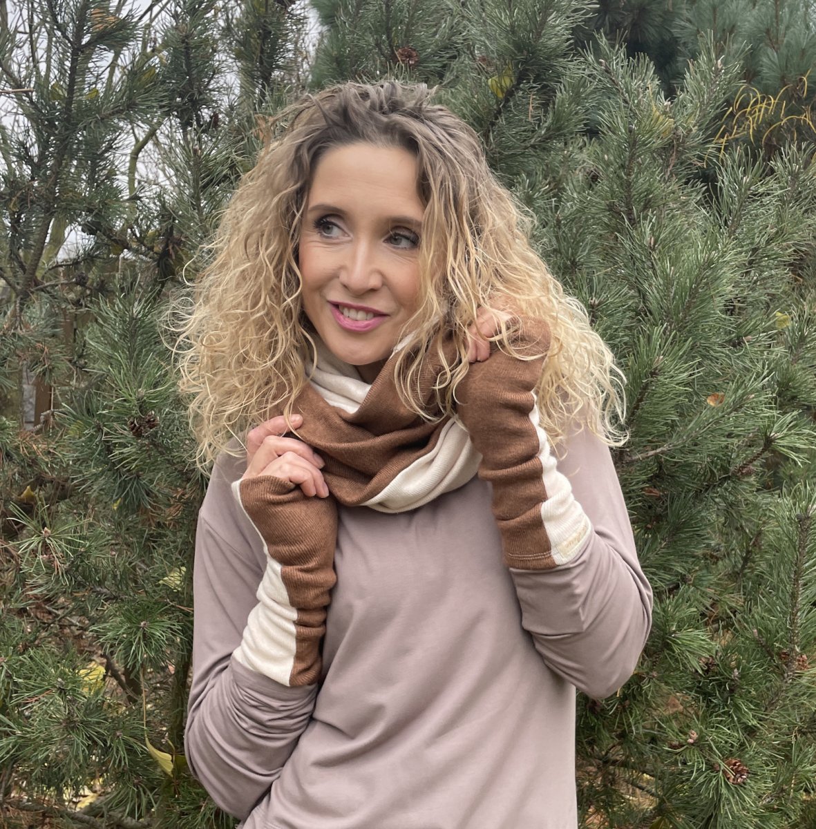 Sada nákrčník s nátepníky - duo slonová kost/srnčí