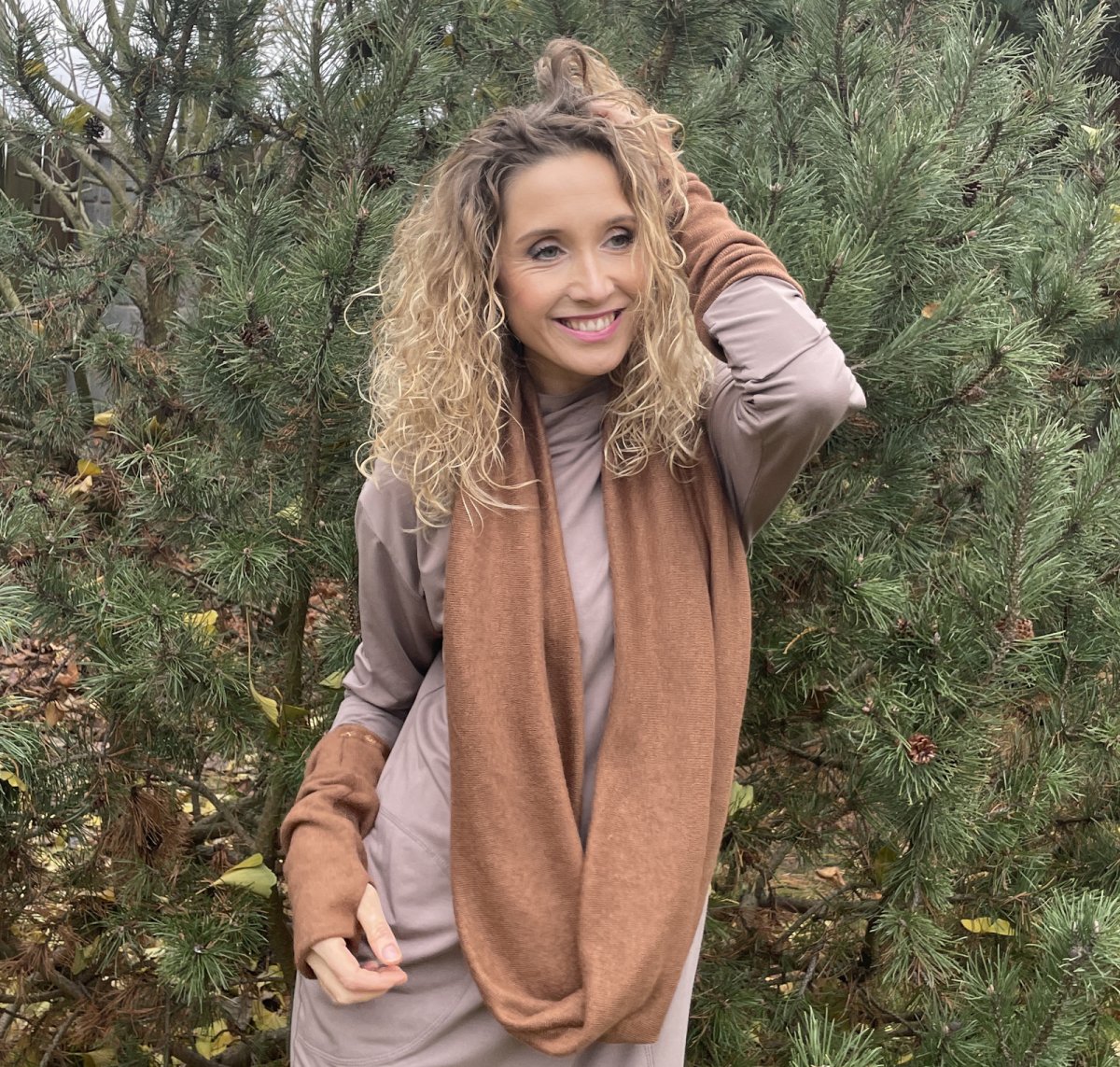 Sada nákrčník s nátepníky - srnčí hnědá